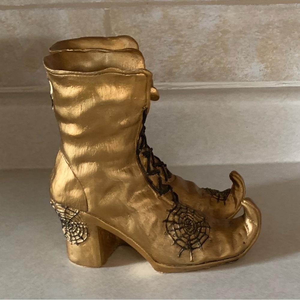 Witches Boots Gold w/ Black Detailing - Picture 5 of 7